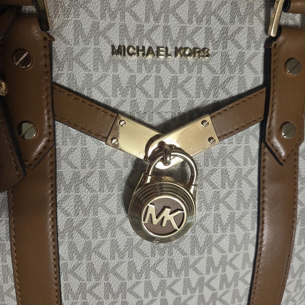 MICHAEL KORS HAMILTON LARGE
